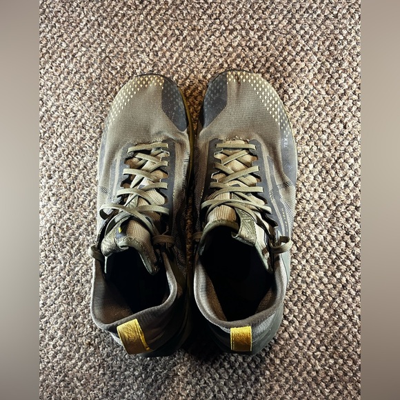 nike react pegasus trail 4 gore-tex (9.5) medium olive (worn once) - Picture 5 of 5